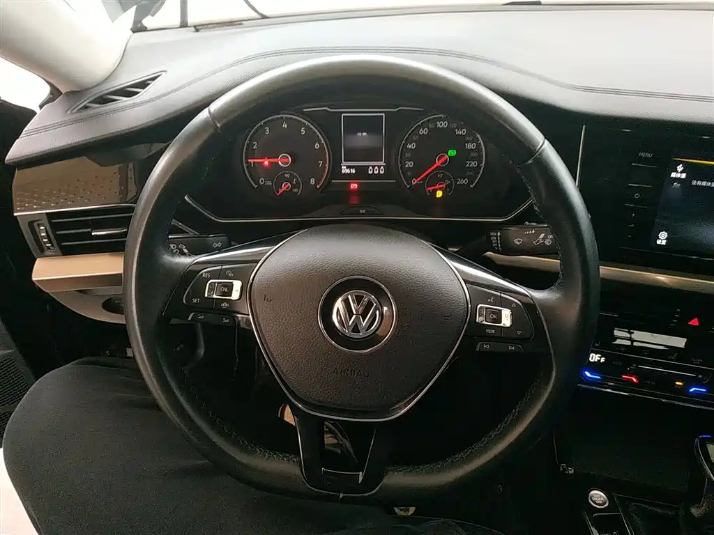 Volkswagen Passat 2020 280TSI Elite Edition China VI фото 7
