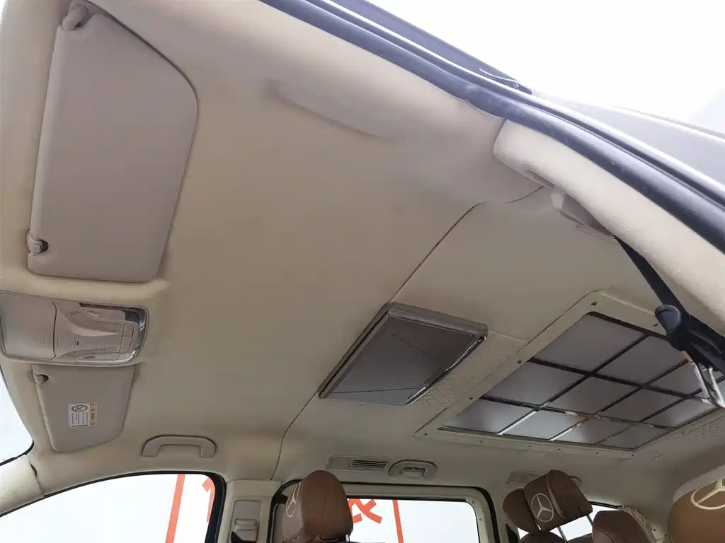 Mercedes-Benz Vito 2020 2.0T Elite Edition (7-seater) фото 14