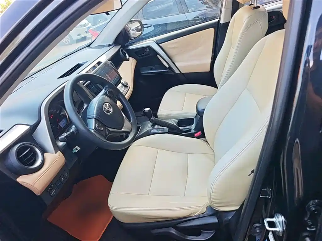 Toyota RAV4 Rongfang 2016 2.0L CVT 2WD Trend (China V) фото 15