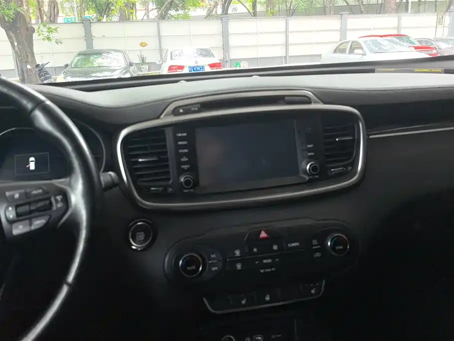 Kia Sorento 2015 Sorento L 2.4L Gasoline 4WD Elite 7-Seater China V фото 13