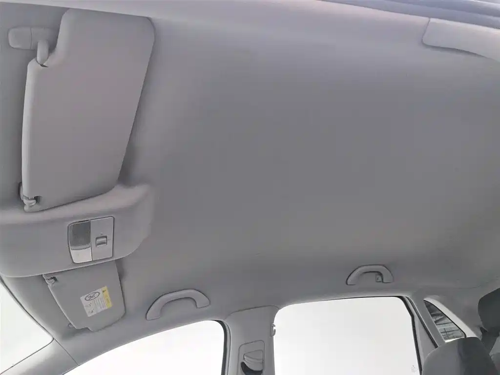 Volkswagen Polo 2018 1.5L Auto Safe Drive фото 14