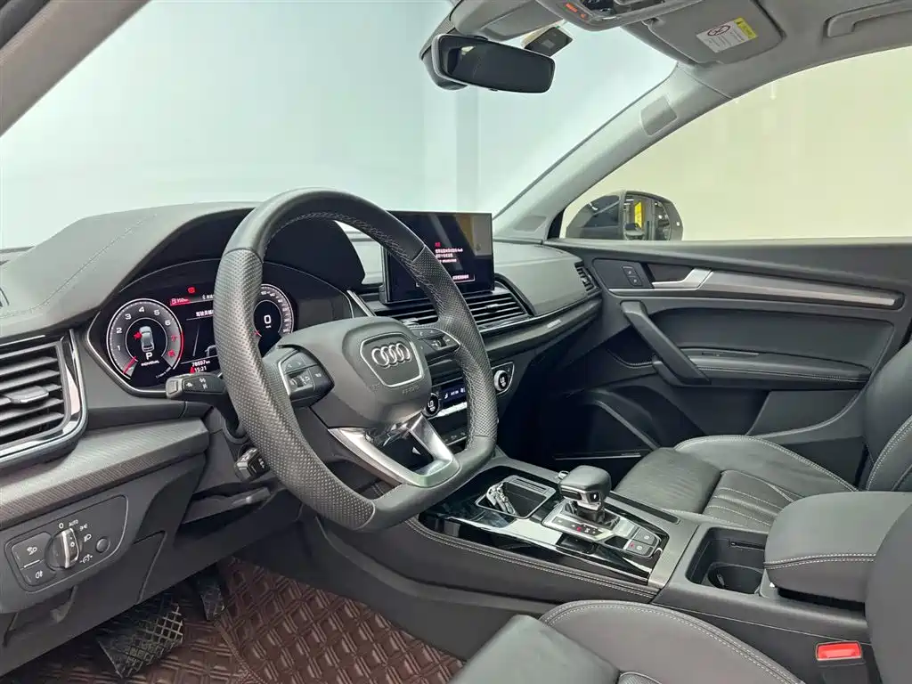 Audi Q5L 2022 45T Luxury Dynamic фото 14