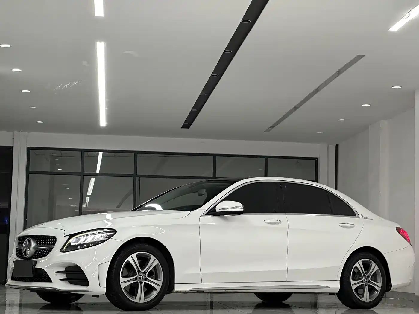 Mercedes-Benz C-Class 2019 Facelift C 260 L Sport фото 3
