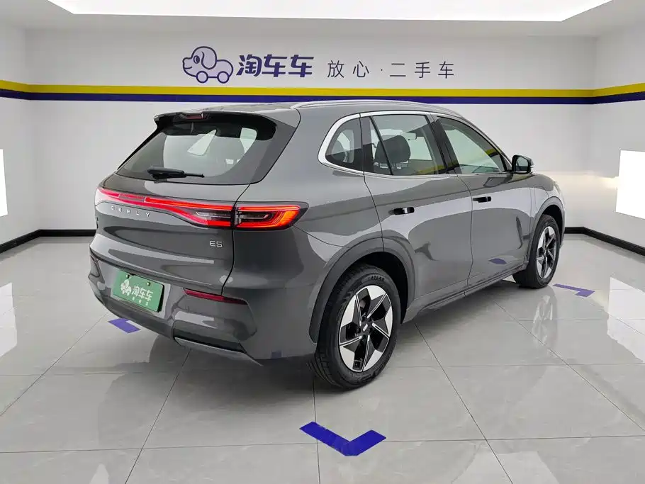 Фото 3 - Geely Galaxy Galaxy E5