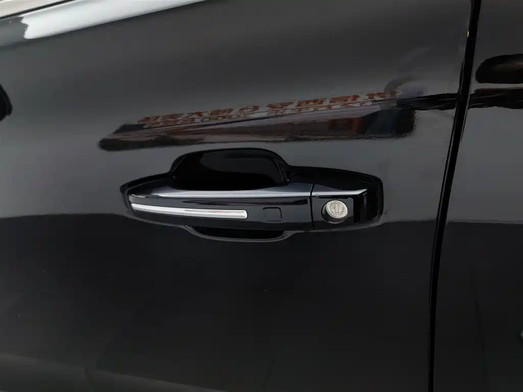 GAC Trumpchi Trumpchi GS8 2017 320T 2WD Luxury Smart Connect (7-seater) фото 18