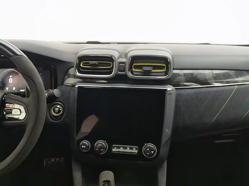 Lynk & Co 03 2021 03+ 2.0TD Auto Wind Rider Edition фото 12