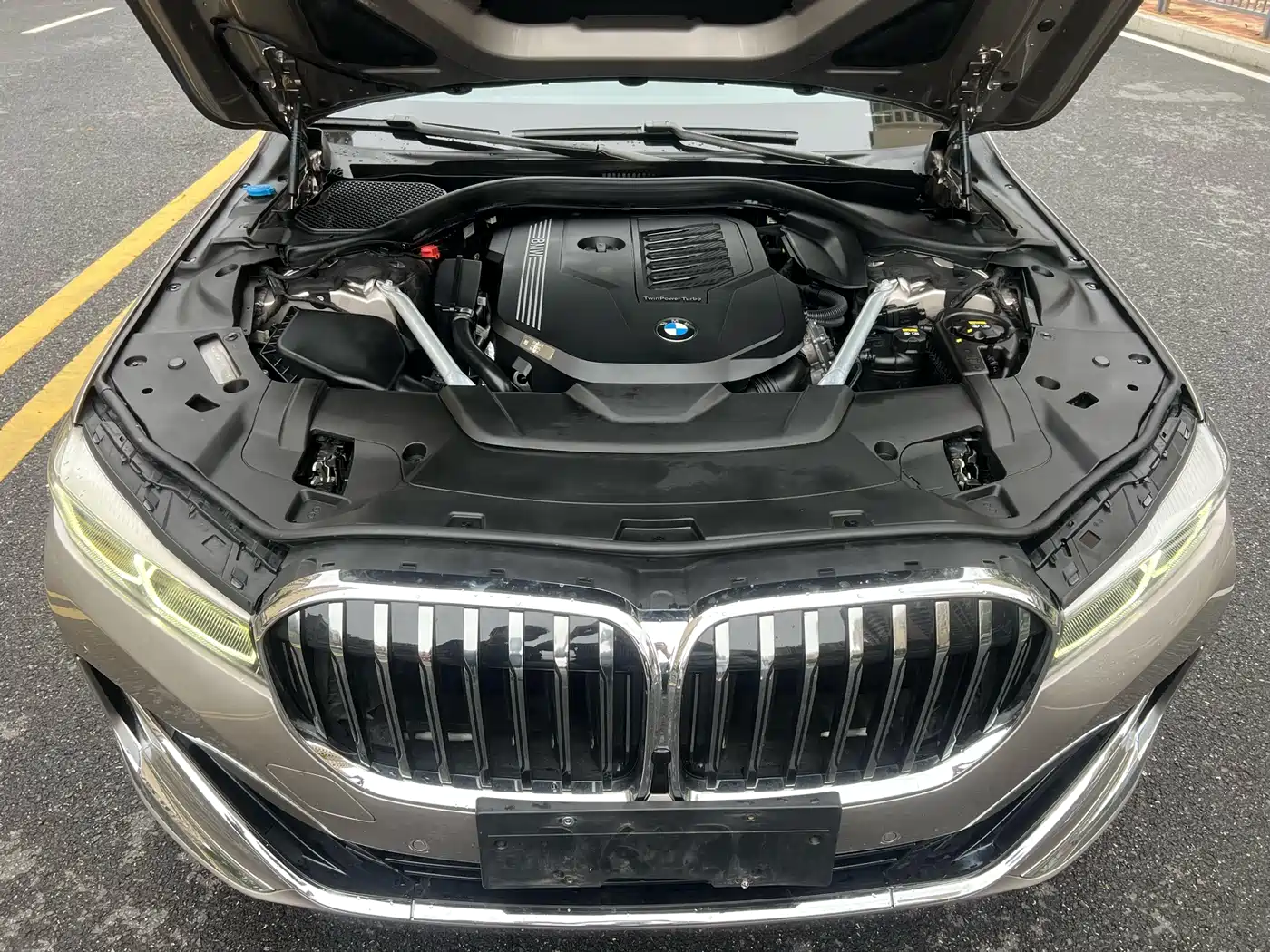BMW 7 Series 2021 Model 740Li Leading Luxury Package фото 20