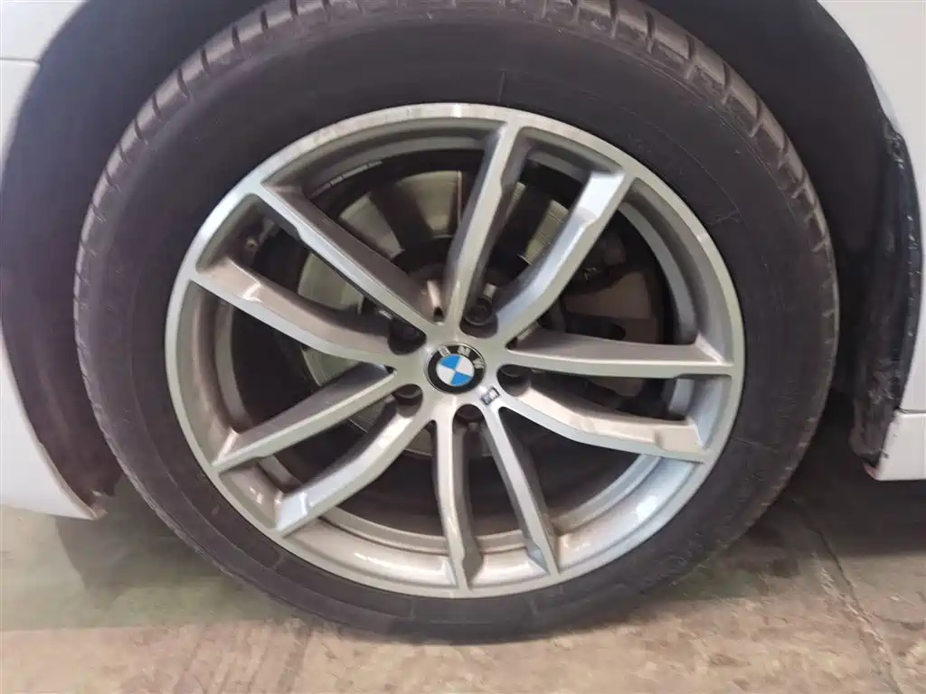 BMW 5 Series 2018 525Li M Sport Package фото 25