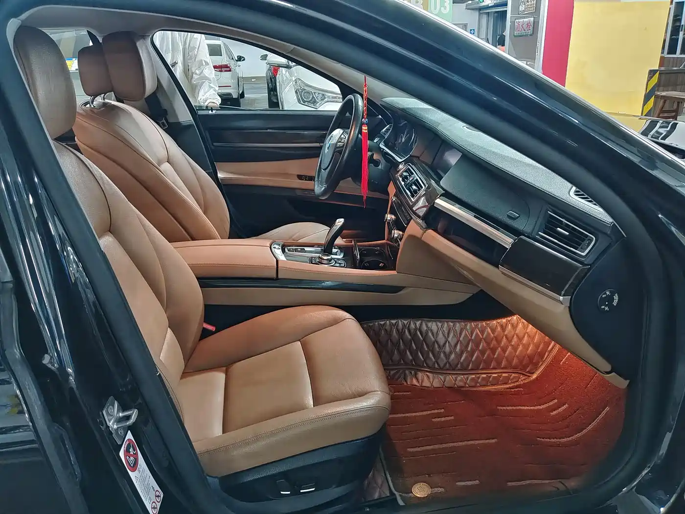 BMW 7 Series 2011 730Li Elegance фото 11