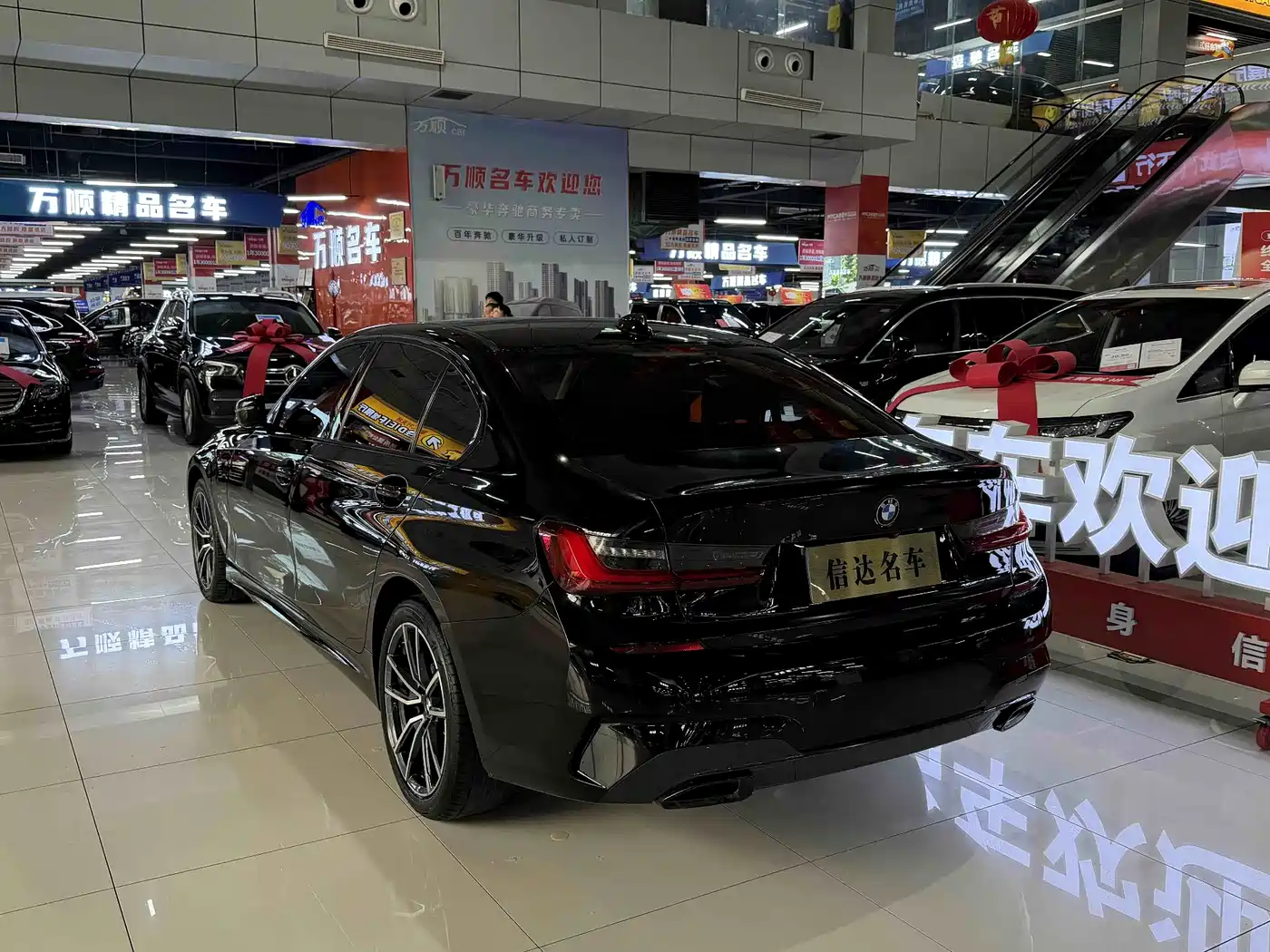 BMW 3 Series 2022 325Li M Sport Package фото 12
