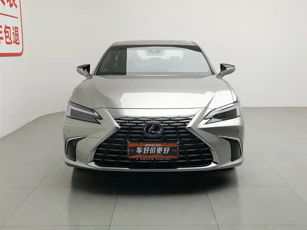 Lexus ES 2025 200 Ultimate Edition фото 3