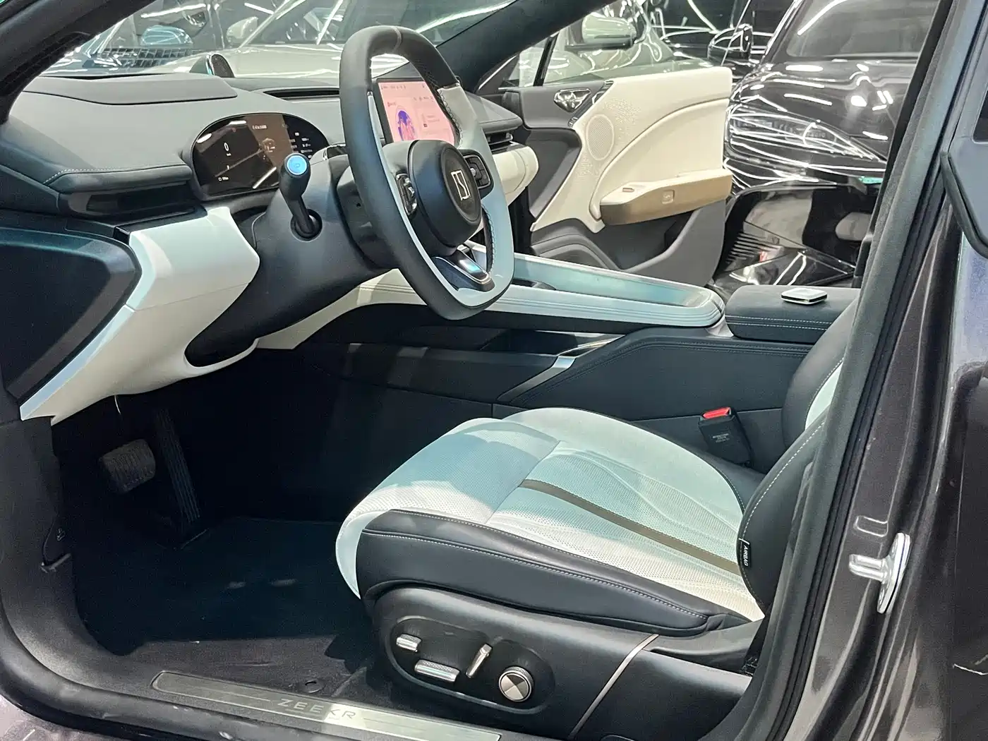 ZEEKR EXTREME KRYPTON 007GT