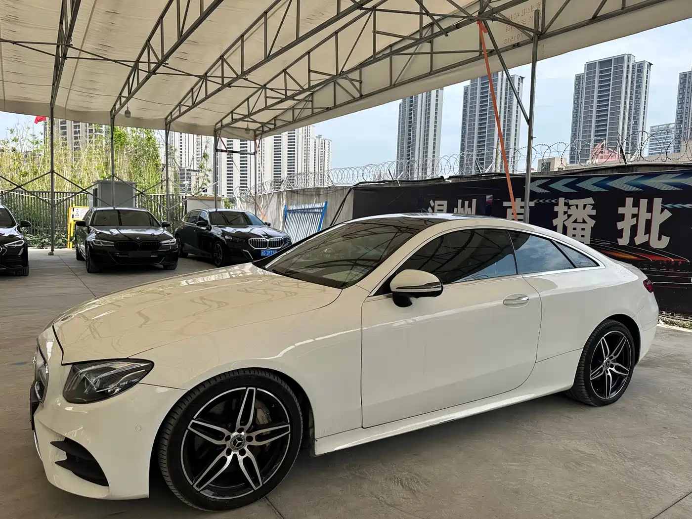 Mercedes-Benz E-Class (Import) 2017 E 300 Coupe фото 5