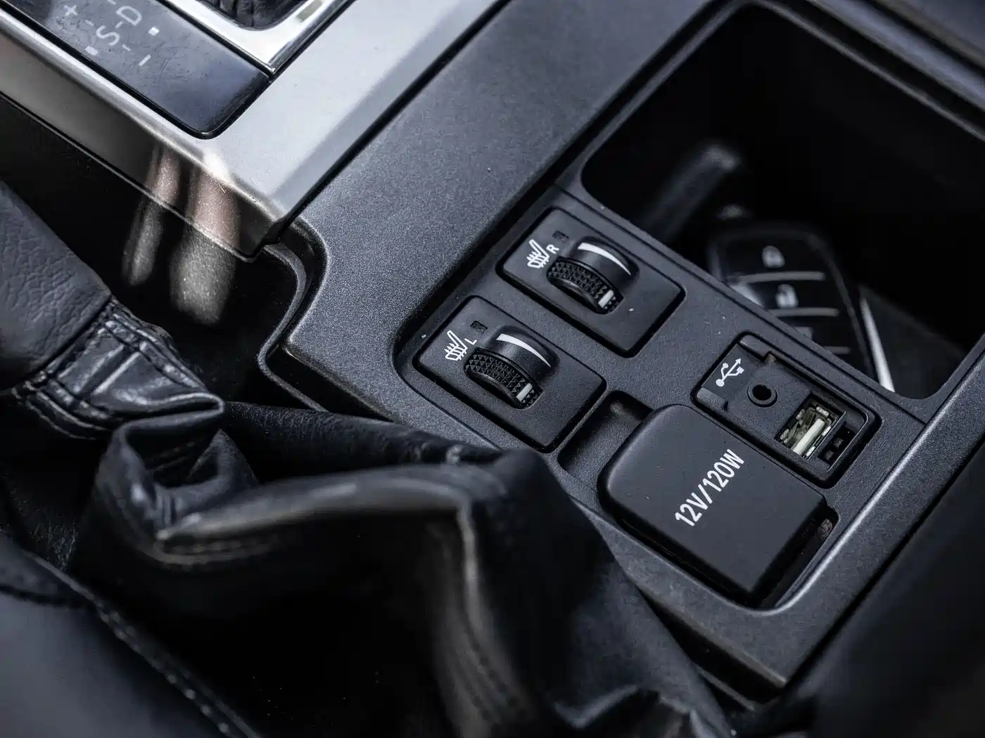 Toyota Prado 2014 4.0L Automatic TX-L фото 9