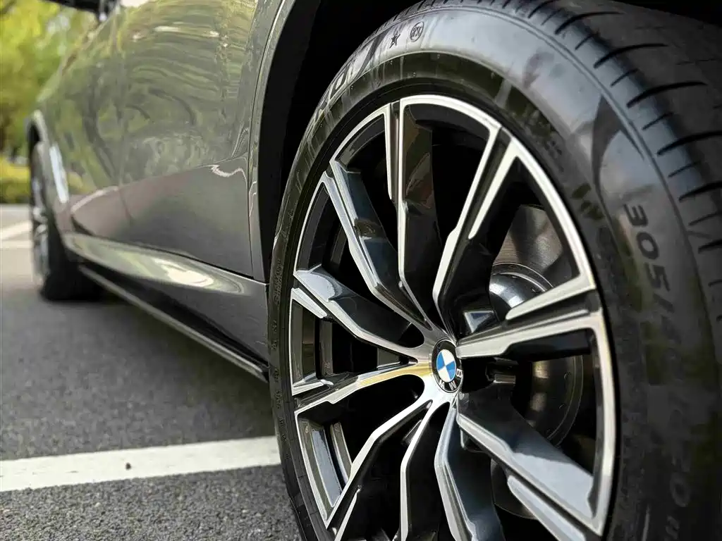 BMW X5 2022 xDrive 30Li Premium M Sport Package фото 16
