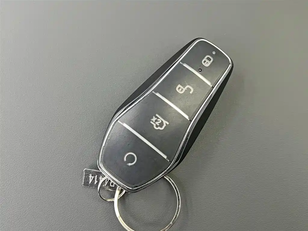 BYD Qin L 2026 Model DM-i 210KM Superior Edition фото 17