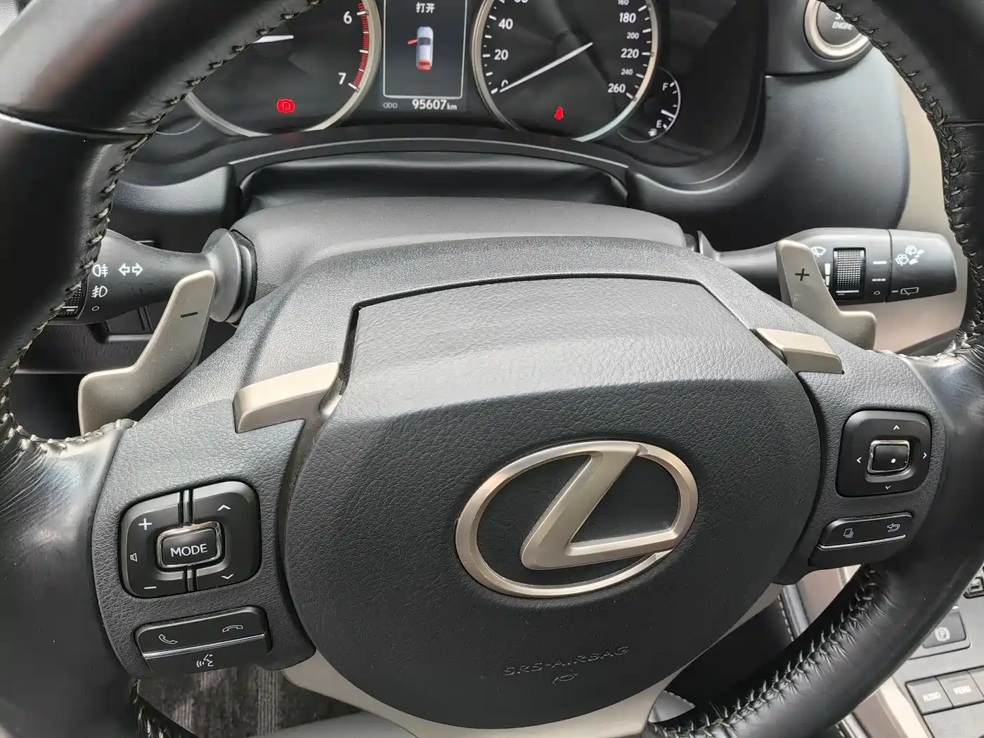 Lexus NX 2015 200t AWD F Sport фото 23