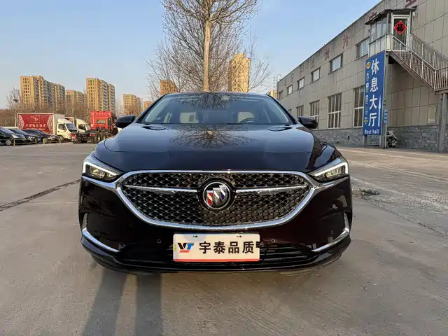 BUICK LACROSSE