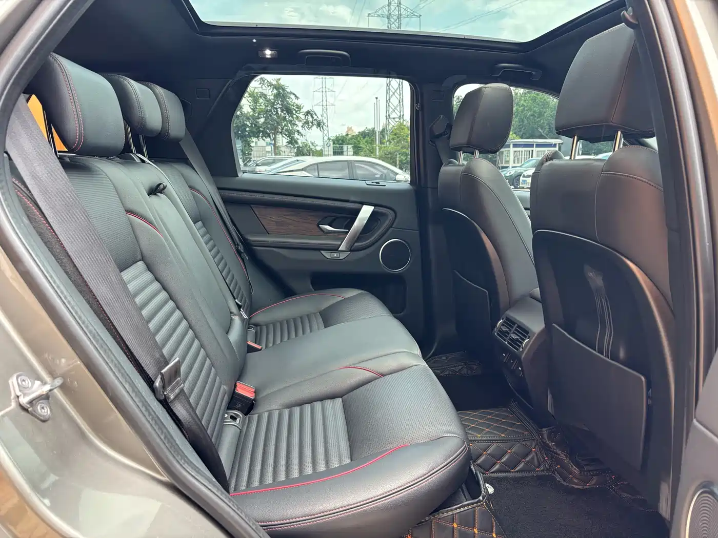 Land Rover Discovery Sport 2021 249PS R-Dynamic S Performance Edition фото 13