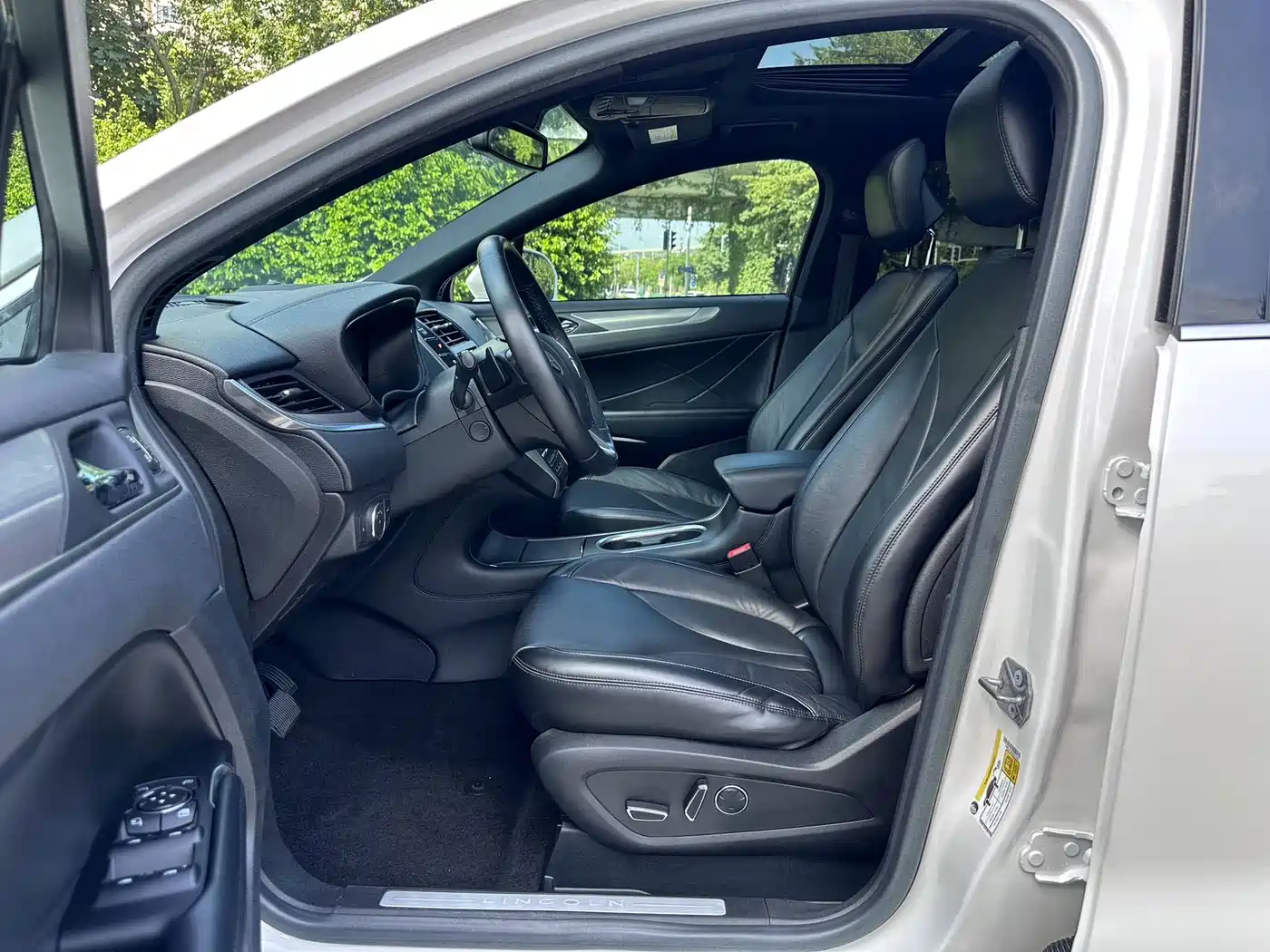 Lincoln MKC 2019 2019 2.0T 2WD Noble Enjoyment Edition China V