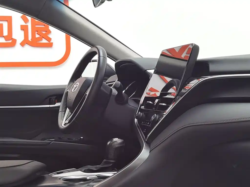 Toyota Camry 2023 2.0G Luxury Edition фото 22