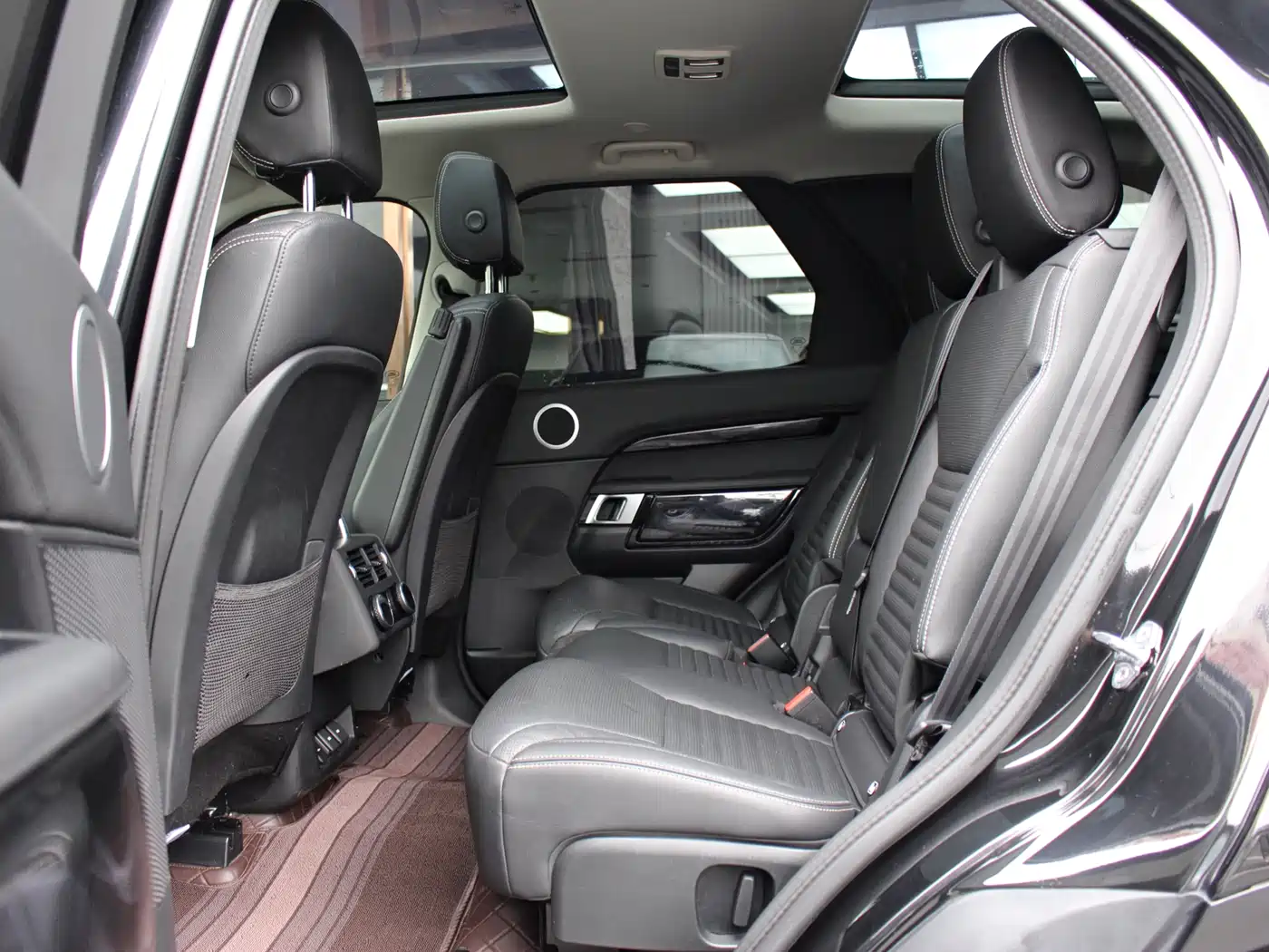 Land Rover Discovery 2024 Model 360PS S фото 7