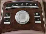 Photo 22 - Mercedes-Benz S-Class