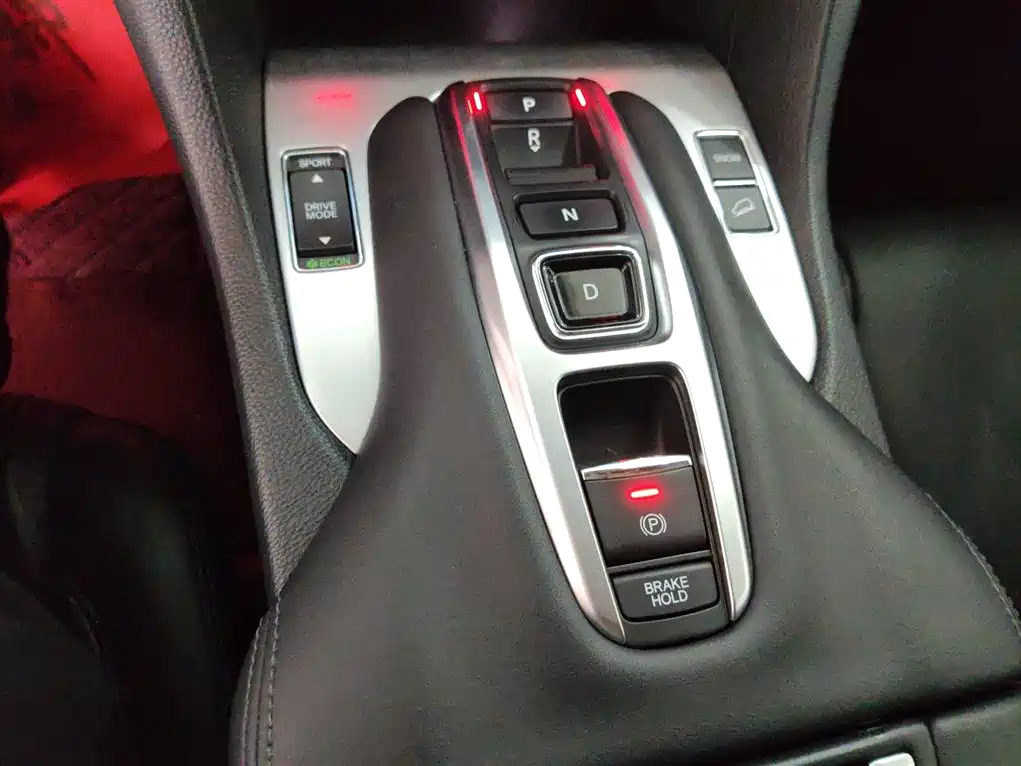 HONDA CROWN ROAD