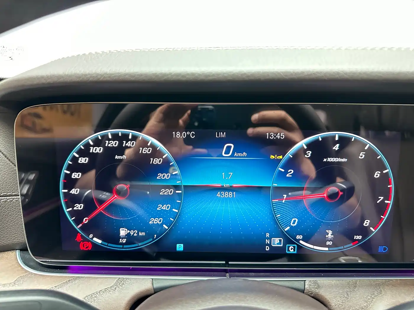 Mercedes-Benz E-Class 2023 E 300 L Luxury фото 19