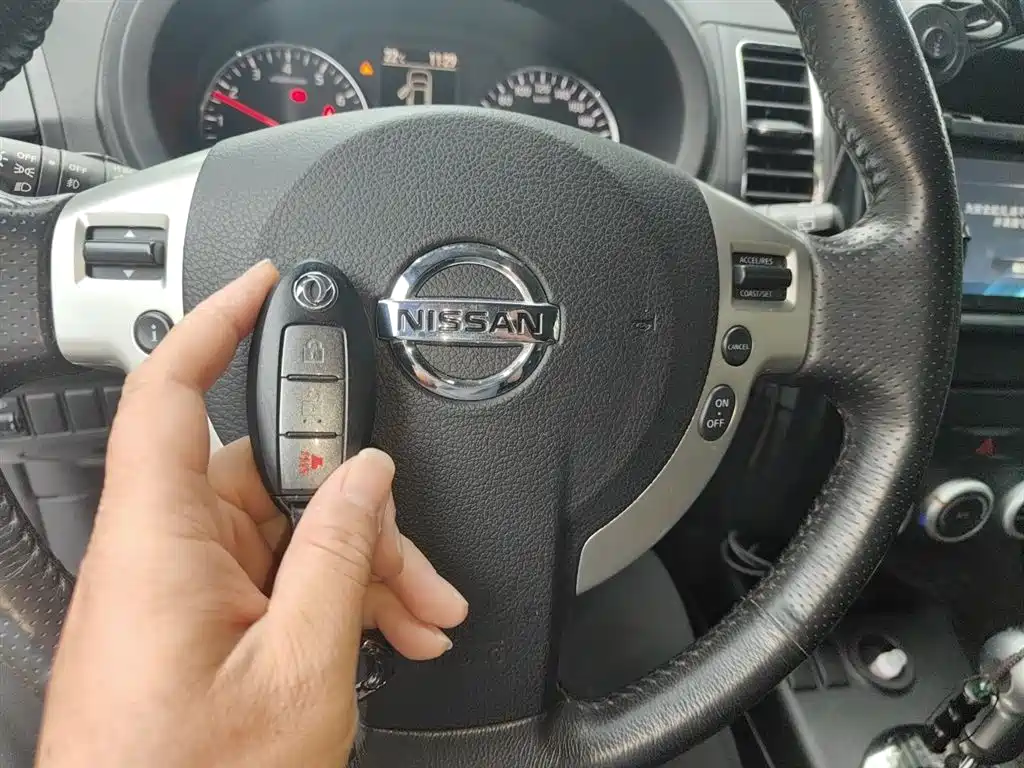 Dongfeng Fengdu MX6 2017 2016 2.0L CVT 2WD Excellence
