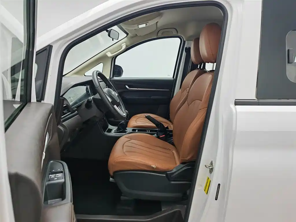 BAW (Beijing Automobile Works) Ruisheng Ace M7 2023 1.6L Standard Wheelbase Wealth Creation 7-seater фото 10