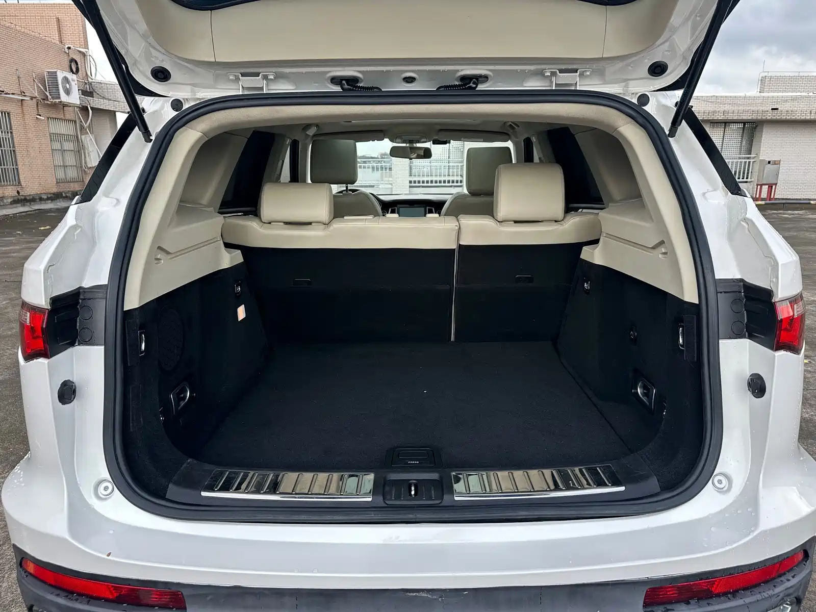 Фото 16 - Zotye T700