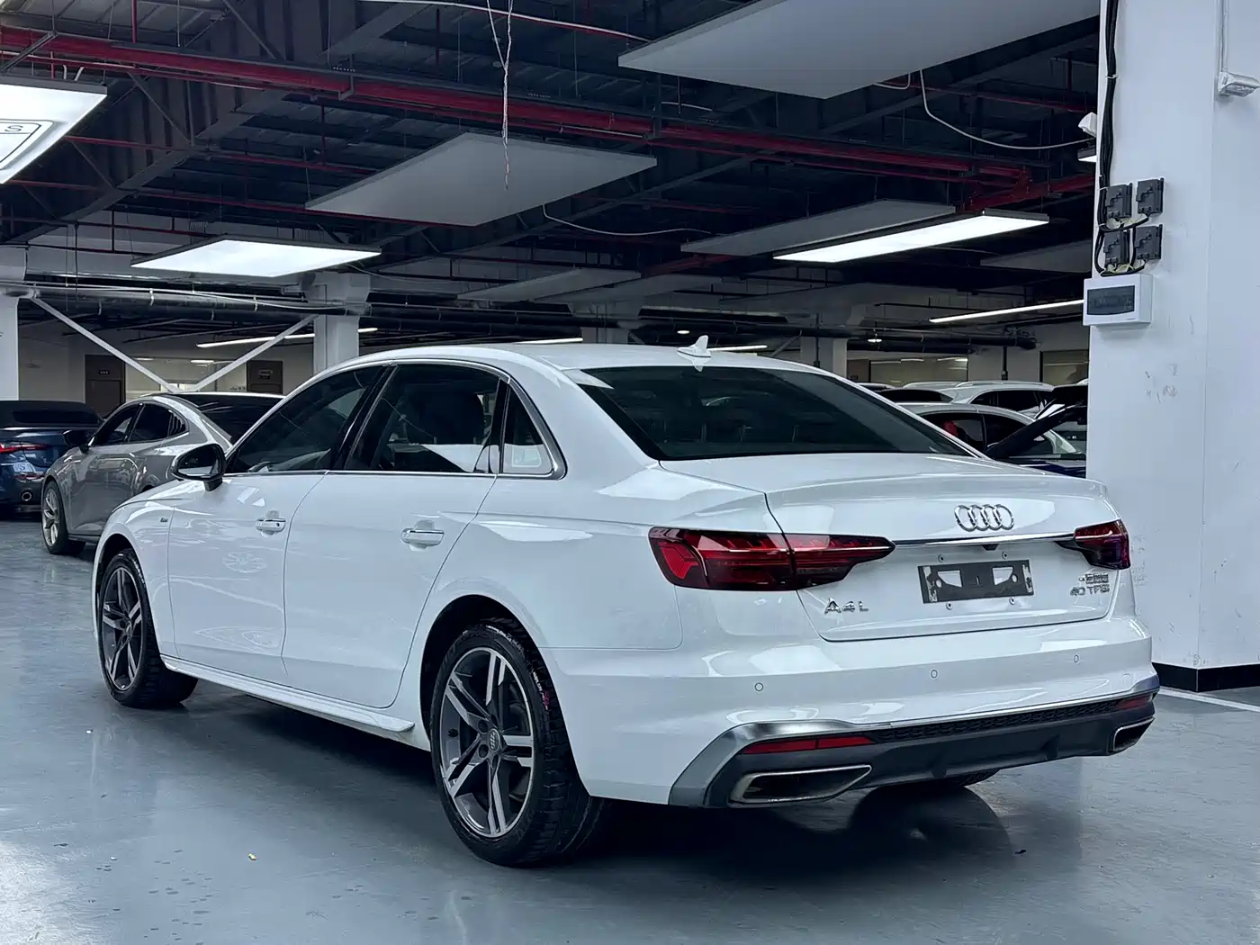Audi A4L 2020 40 TFSI Fashion Dynamic Edition фото 19