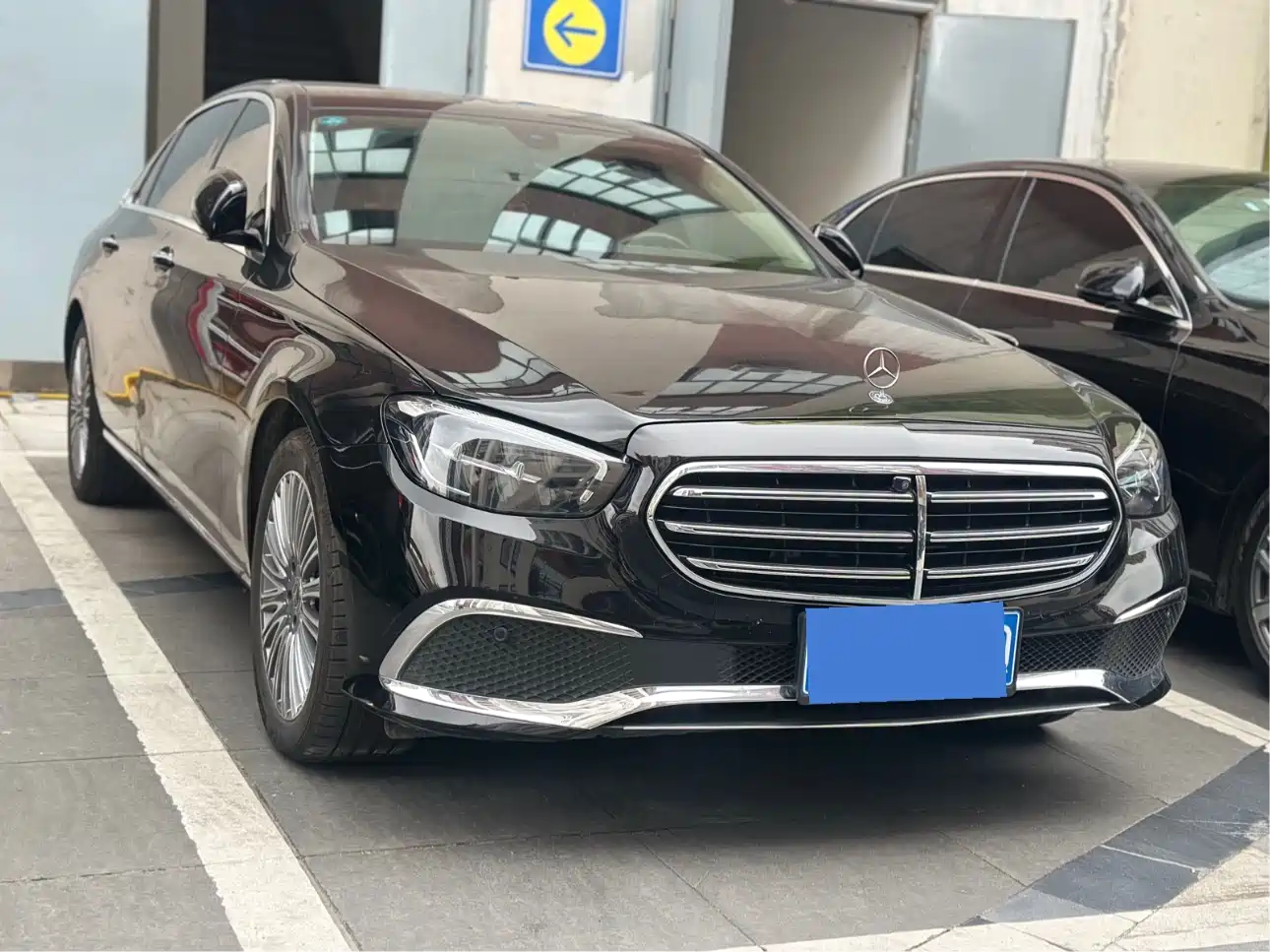 Mercedes-Benz E-Class 2023 E 300 L Fashion фото 3
