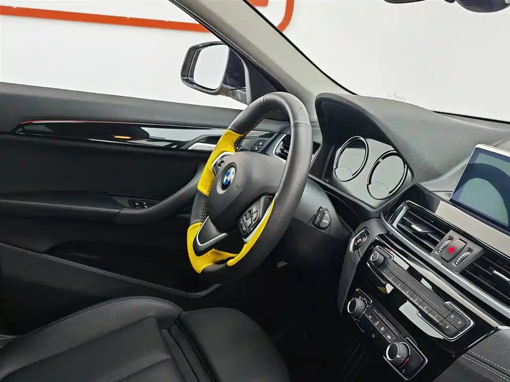 BMW X2 (Import) 2019 sDrive20i M Off-Road Package China VI фото 22