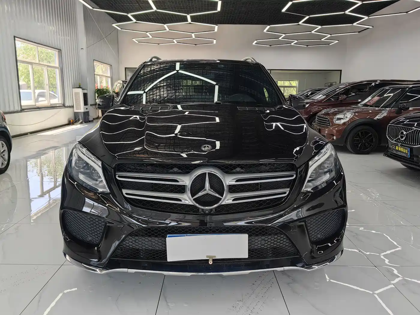 Mercedes-Benz GLE 2019 GLE 400 4MATIC Collector's Edition фото 3