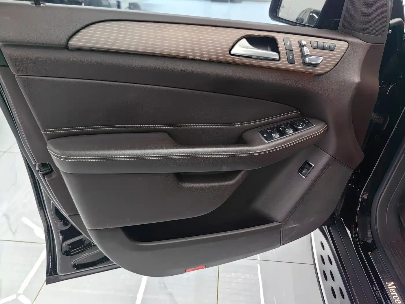 Mercedes-Benz GLE 2019 GLE 400 4MATIC Collector's Edition фото 9