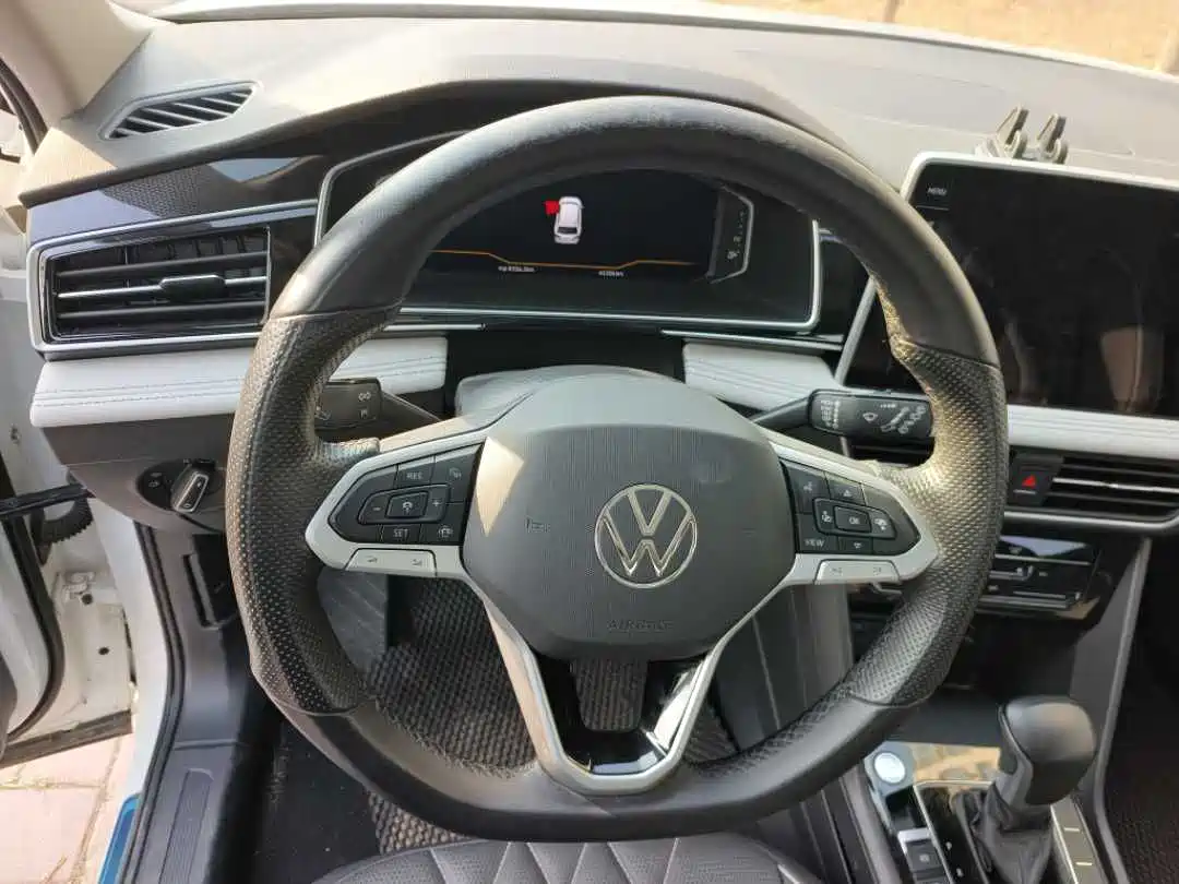 Volkswagen Tiguan L 2024 300TSI Auto 2WD Smart Edition фото 7