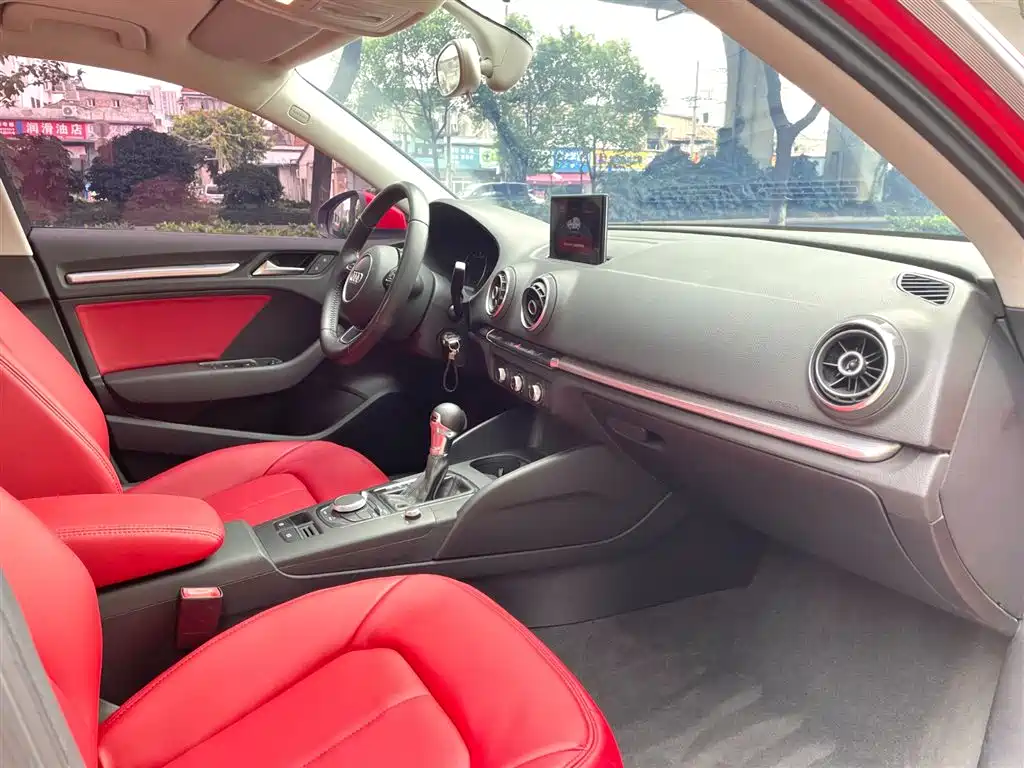 Audi A3 2014 Sportback 35 TFSI Automatic Progressive фото 6