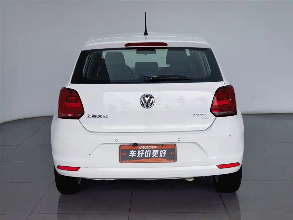 Volkswagen Polo 2014 1.6L Automatic Comfort Edition фото 4