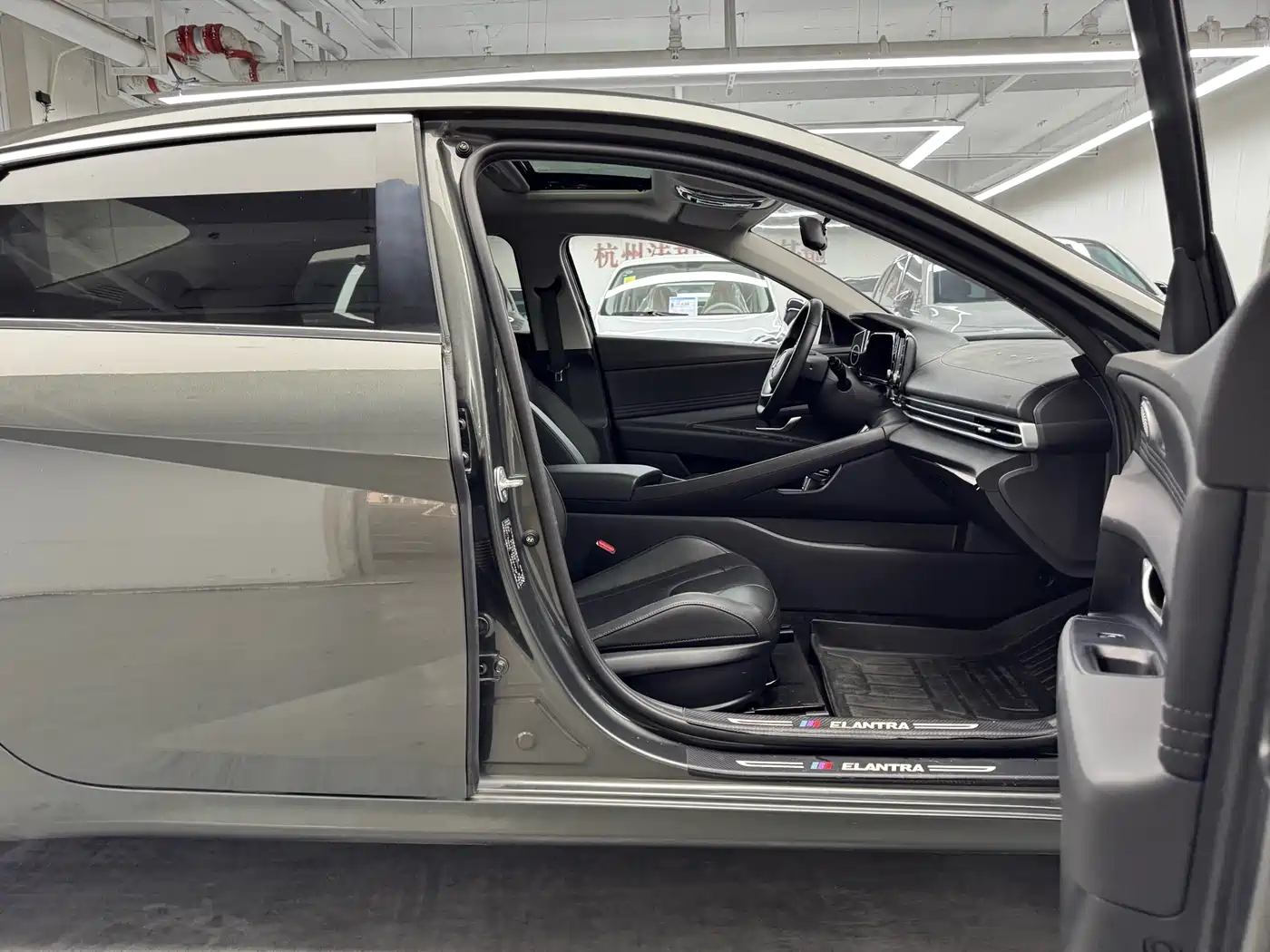 Hyundai Elantra 2023 1.5L CVT GLX Elite Edition фото 6