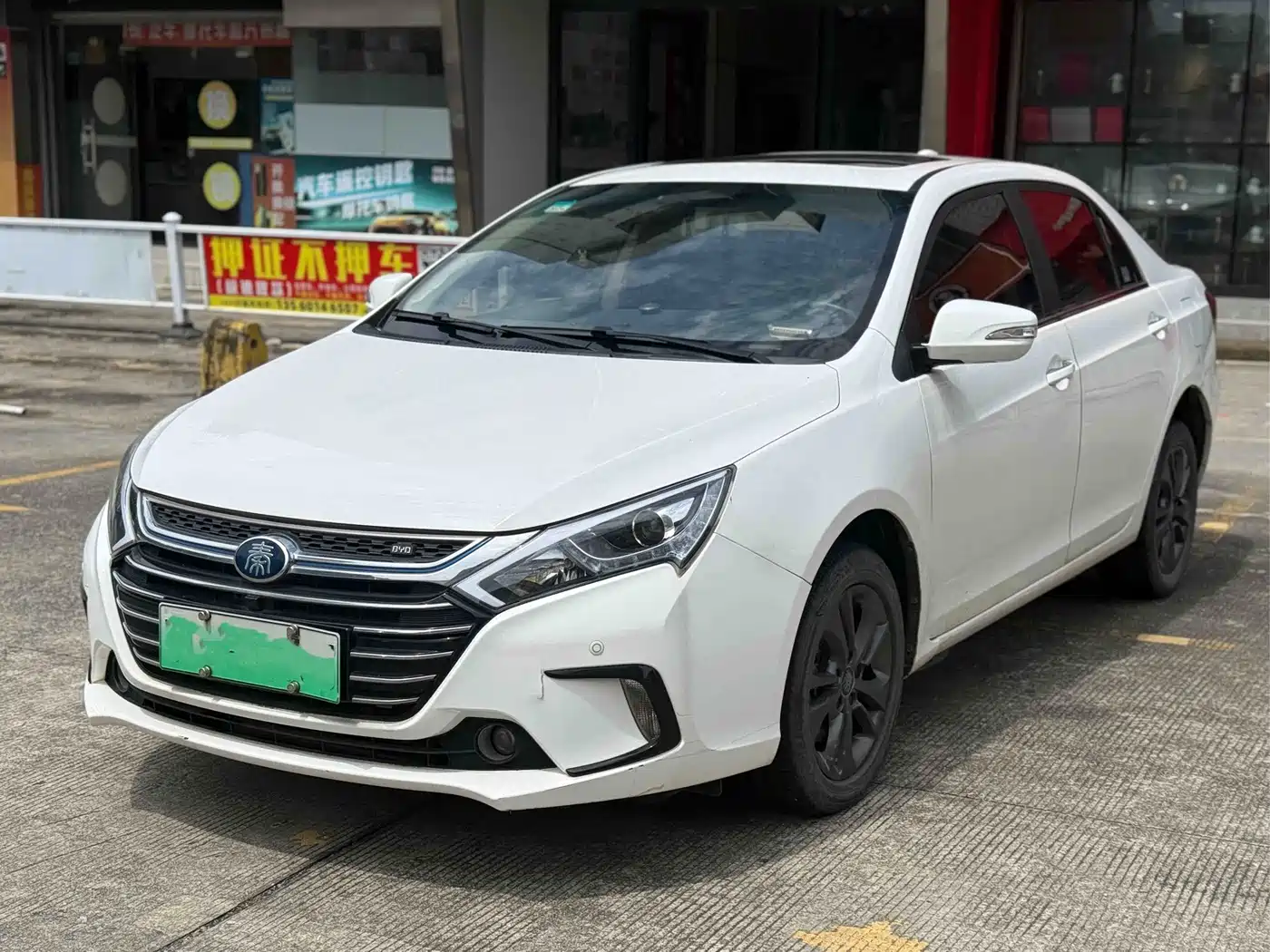 BYD Qin New Energy 2018 2017 1.5T Premium Model