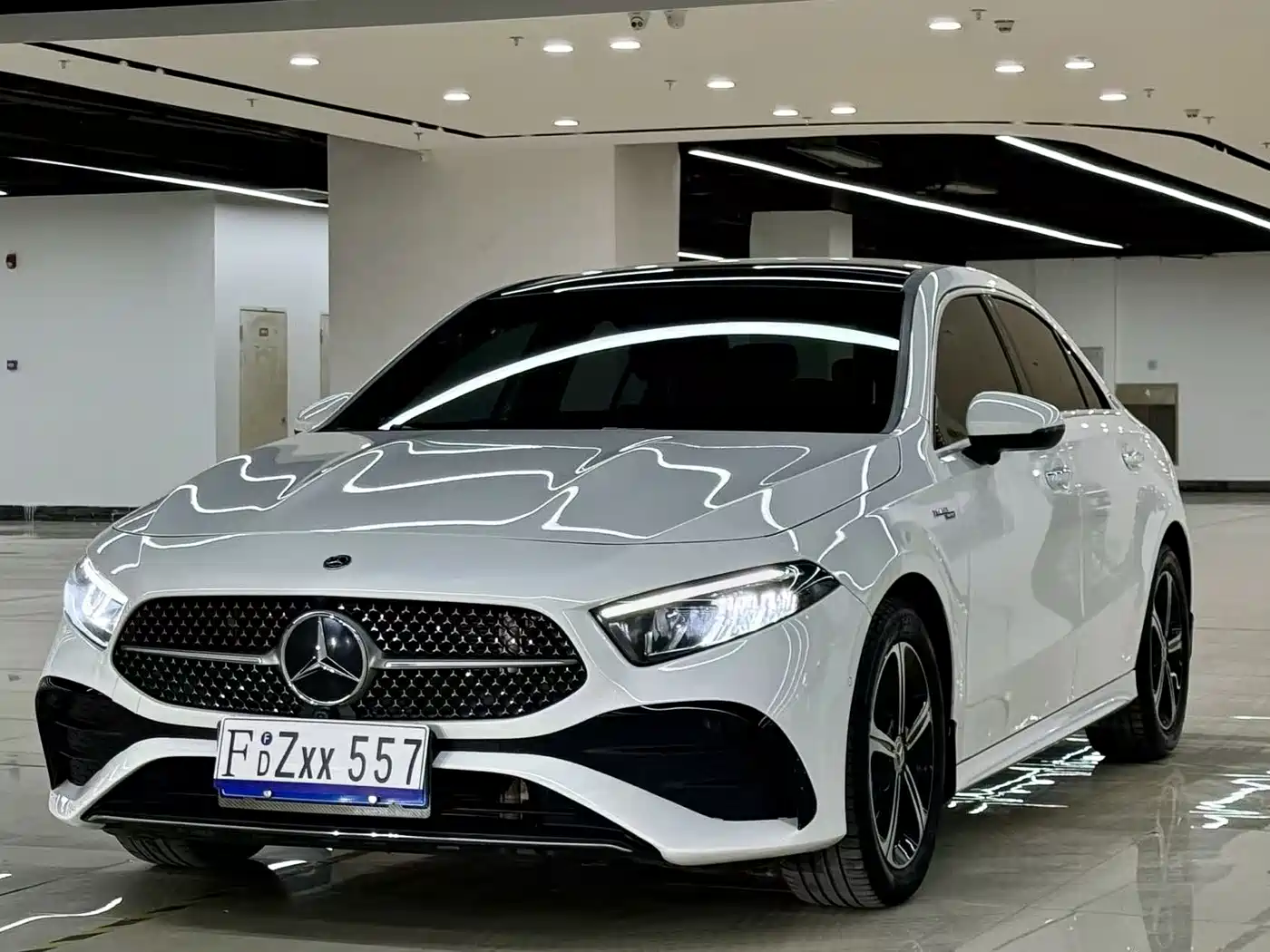Mercedes-Benz A-Class 2023 A 200 L Fashion