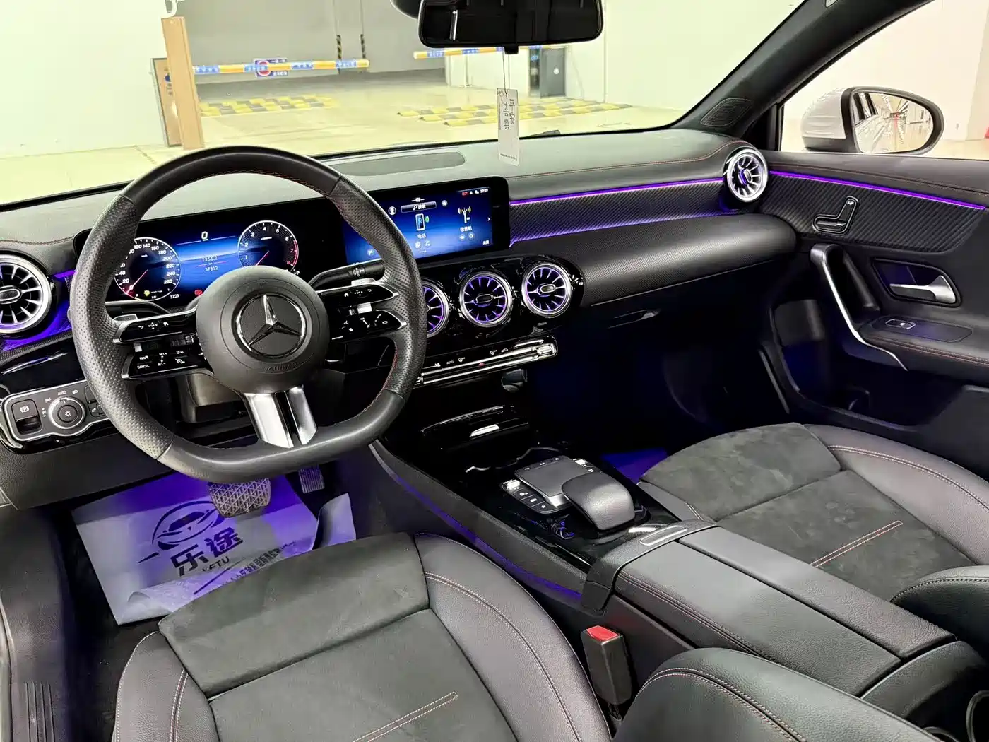 Mercedes-Benz A-Class 2023 A 200 L Fashion фото 6