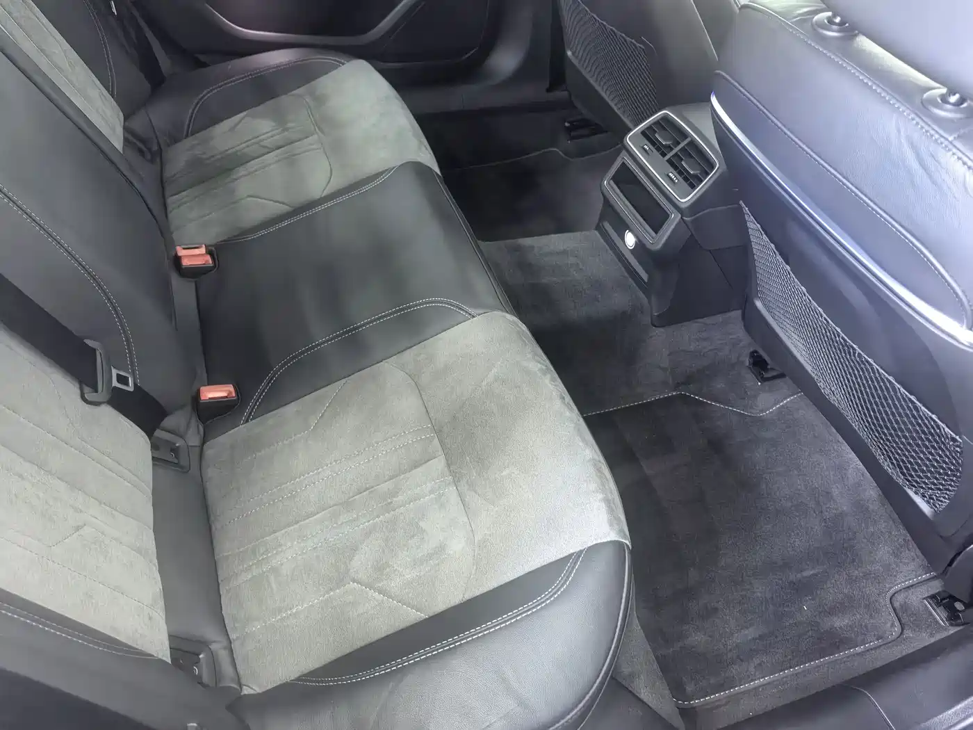 Audi A6L 2020 40 TFSI Luxury Dynamic фото 17