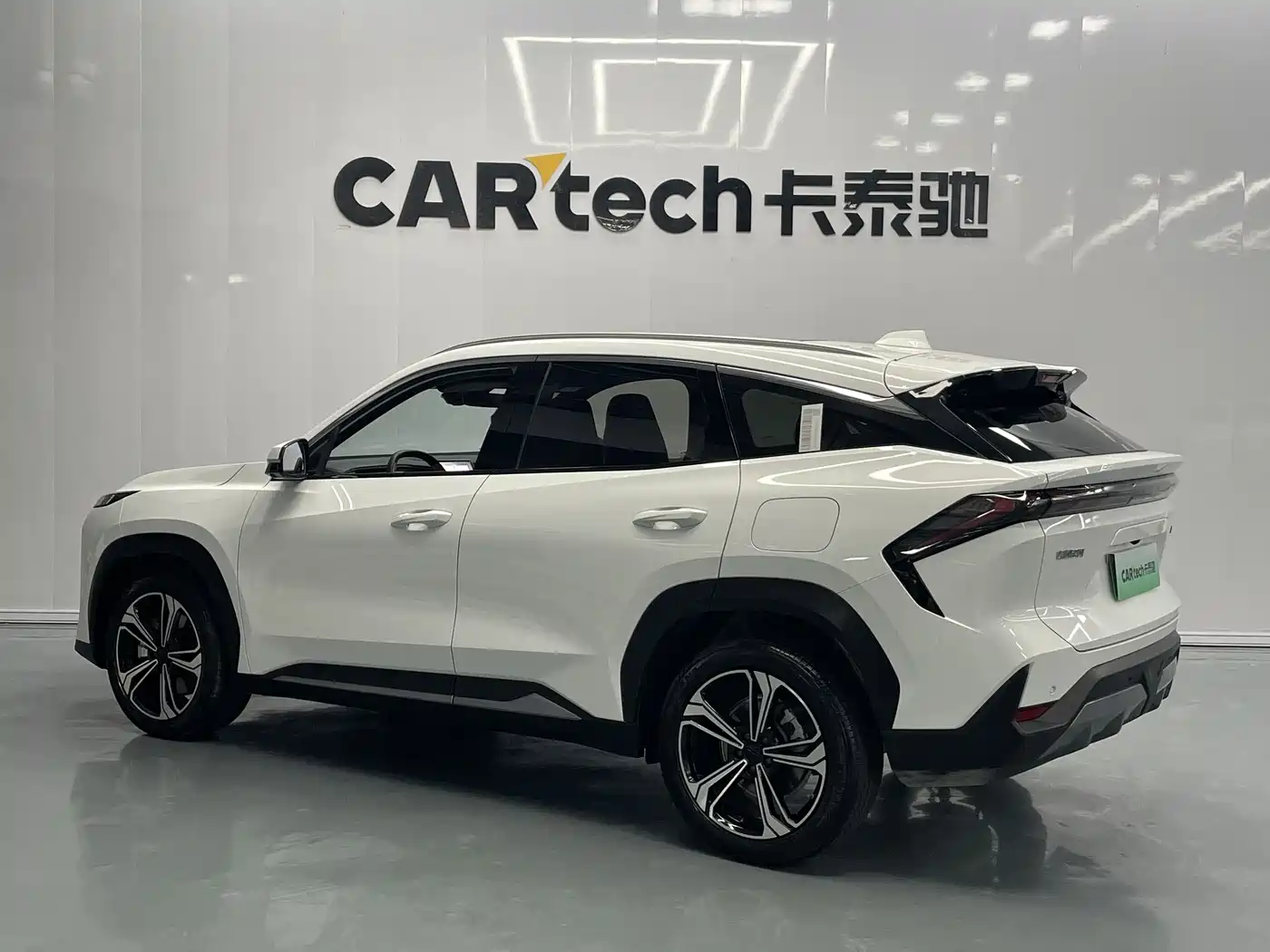 Geely Galaxy Galaxy L7 2025 EM-i 115km Explorer+ Edition фото 20