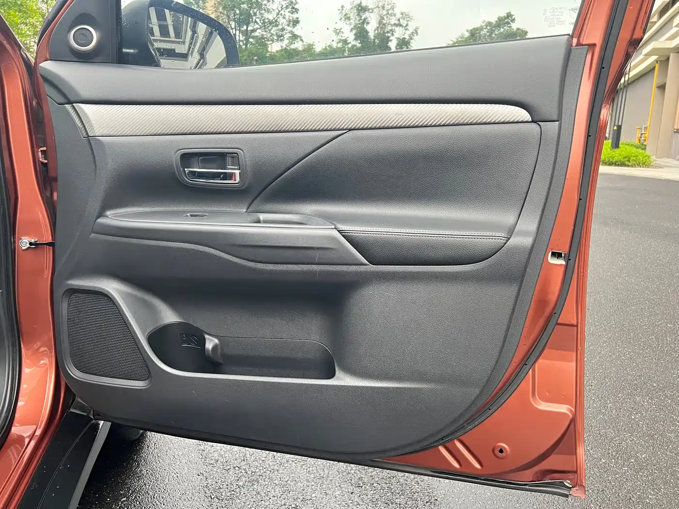 Mitsubishi Outlander (Import) 2014 2.4L 4WD Luxury Value Edition 5-seater фото 34