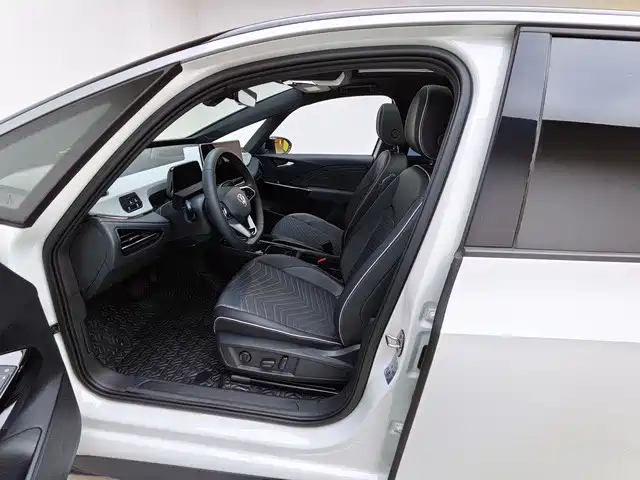 Volkswagen ID.3 2025 Facelift Smart Outstanding Edition фото 7