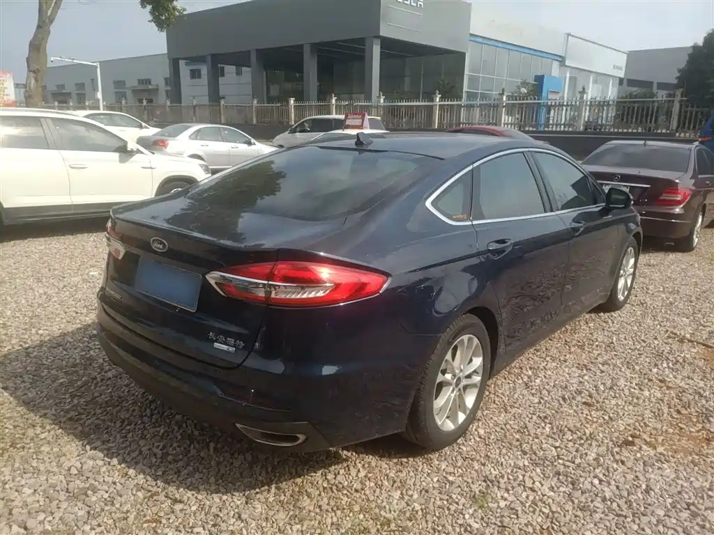 FORD MONDEO