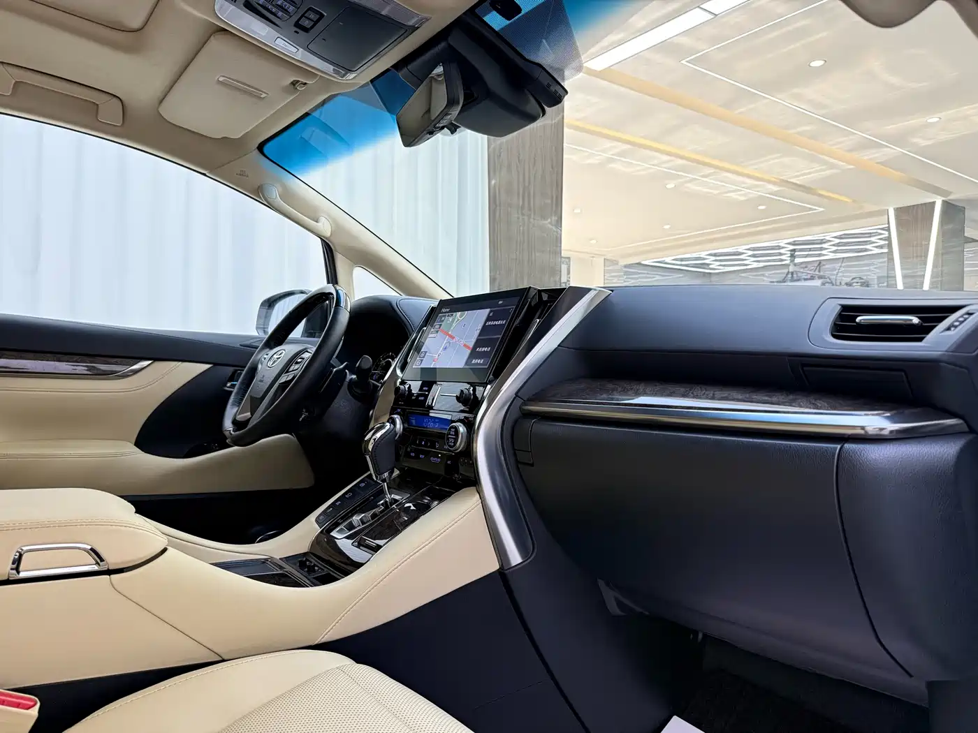 Toyota Vellfire 2023 Crown Hybrid 2.5L HV Ultimate фото 11